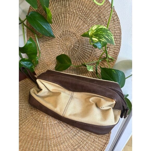 Dockers Other - Dockers brown travel carrying bag